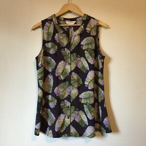 Northern Reflections Banana Leaf Button Down Tank Top